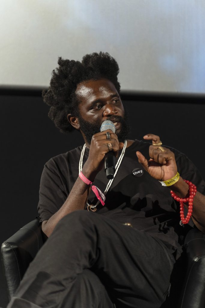 »Artists off the Mainstream« – Panel von Deutschlandfunk Kultur (Okhiogbe Omonblanks Omonhinmin) / Talk @ Kino in der Kulturbrauerei – Photo: Dominique Brewing