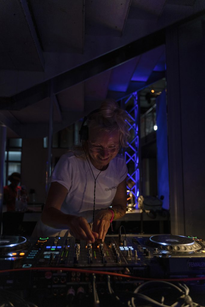 DJ Femalemacho @ Palais – Photo: Dominique Brewing
