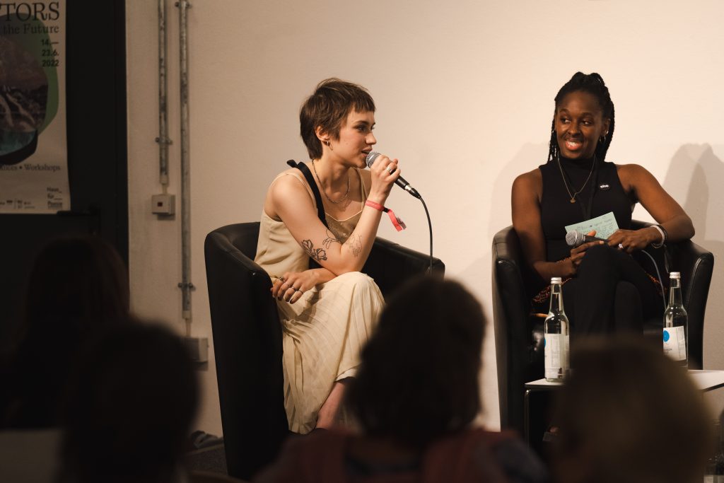 »Musicians in Exile – Different Perspectives« (Odarka, Pamela Owusu-Brenyah) / Talk @ Haus für Poesie – Photo: Camille Blake
