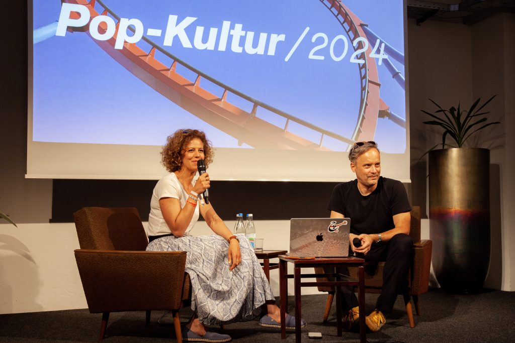 Sounds of the Revolution (Bahar Roshanai, Matthias Koch) / Talk @ Haus für Poesie – Photo: Caterina Gili